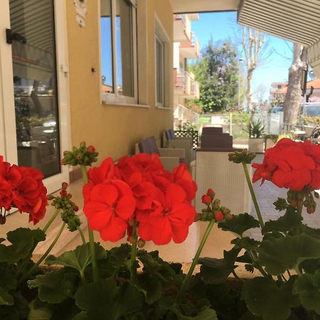 Hotel Villa Rinaldini Rimini Dış mekan fotoğraf