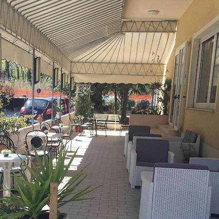 Hotel Villa Rinaldini Rimini Dış mekan fotoğraf