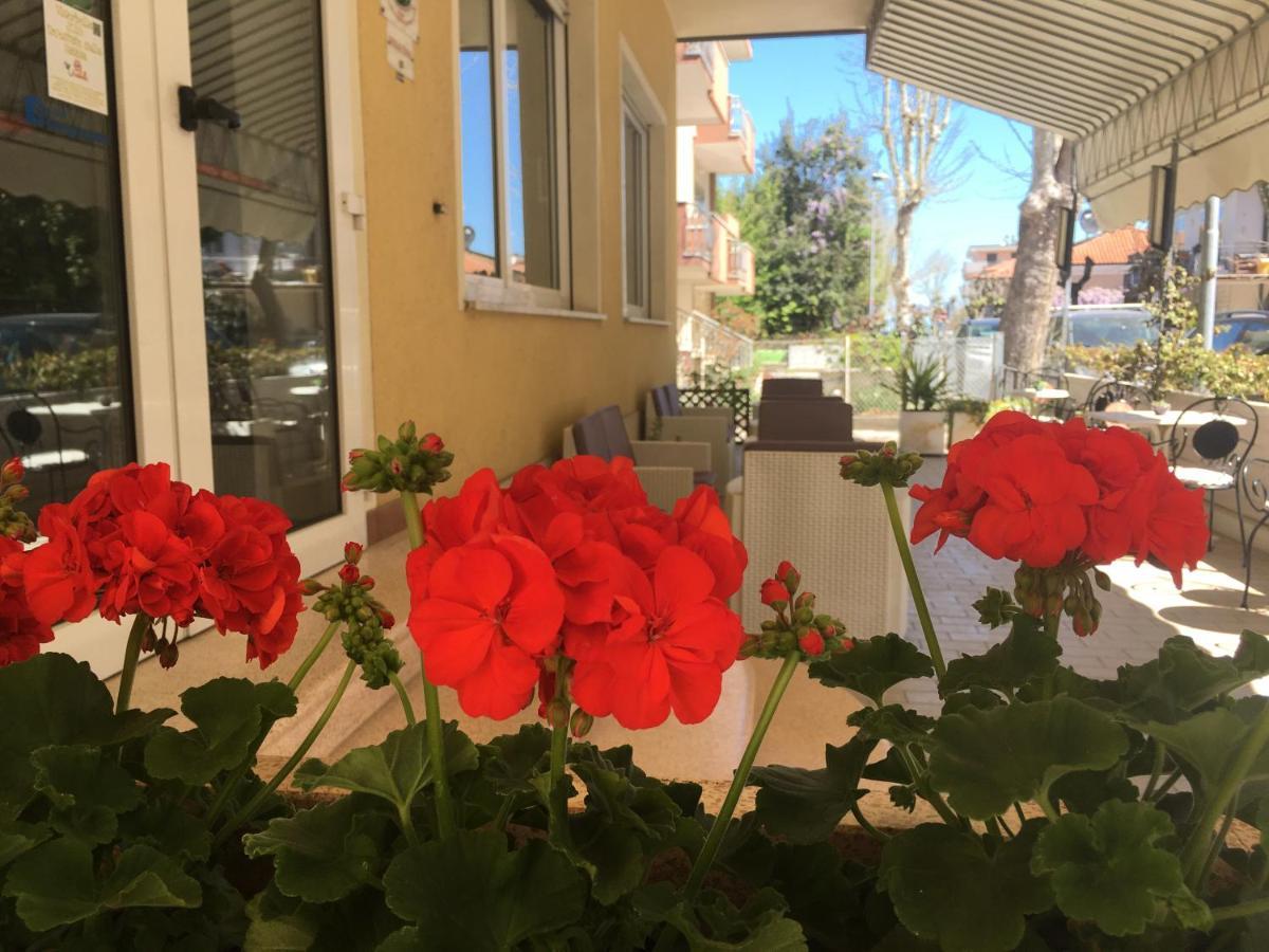 Hotel Villa Rinaldini Rimini Dış mekan fotoğraf